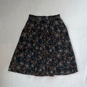 Navy Floral skirt with pockets